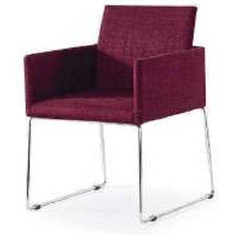 Sillón de diseño moderno disponible en varios acabados