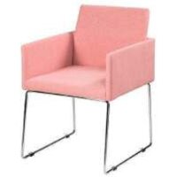 Sillón de diseño moderno disponible en varios acabados