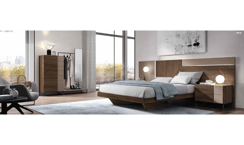 Dormitorio de matrimonio: cabecero de madera + cómodas + armario