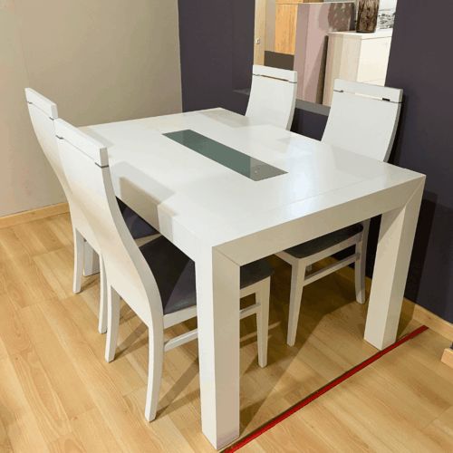Pack de mesa de comedor extensible + 4 sillas blancas outlet