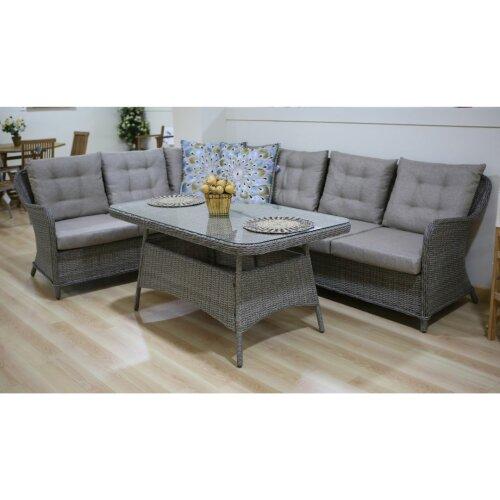 Rinconera de jardín clásica con mesa en ratán outlet