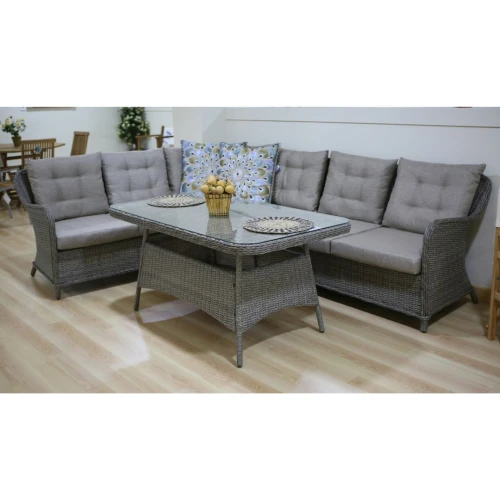 Rinconera de jardín clásica con mesa en ratán outlet
