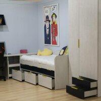 dormitorio juvenil con escritorio y armario de dos puertas