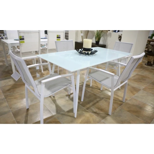 Mesa con tapa de cristal para jardín con 4 sillas en aluminio blanco