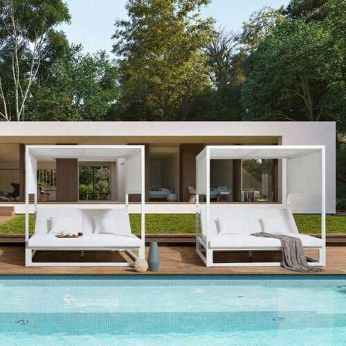 Cama balinesa para jardín con reposacabezas reclinables