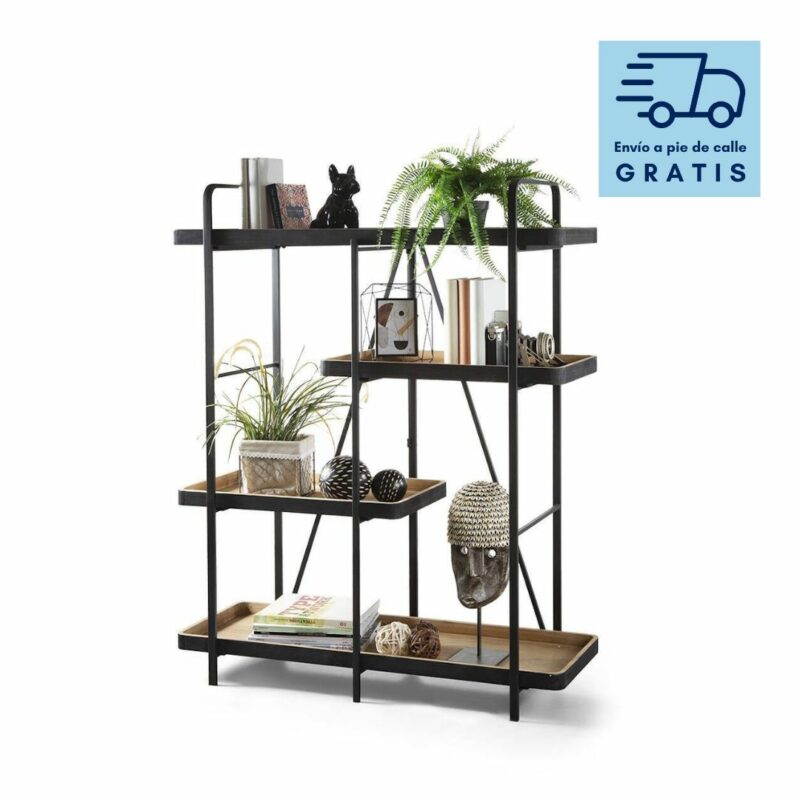 Estantería metálica con estantes de madera de abeto