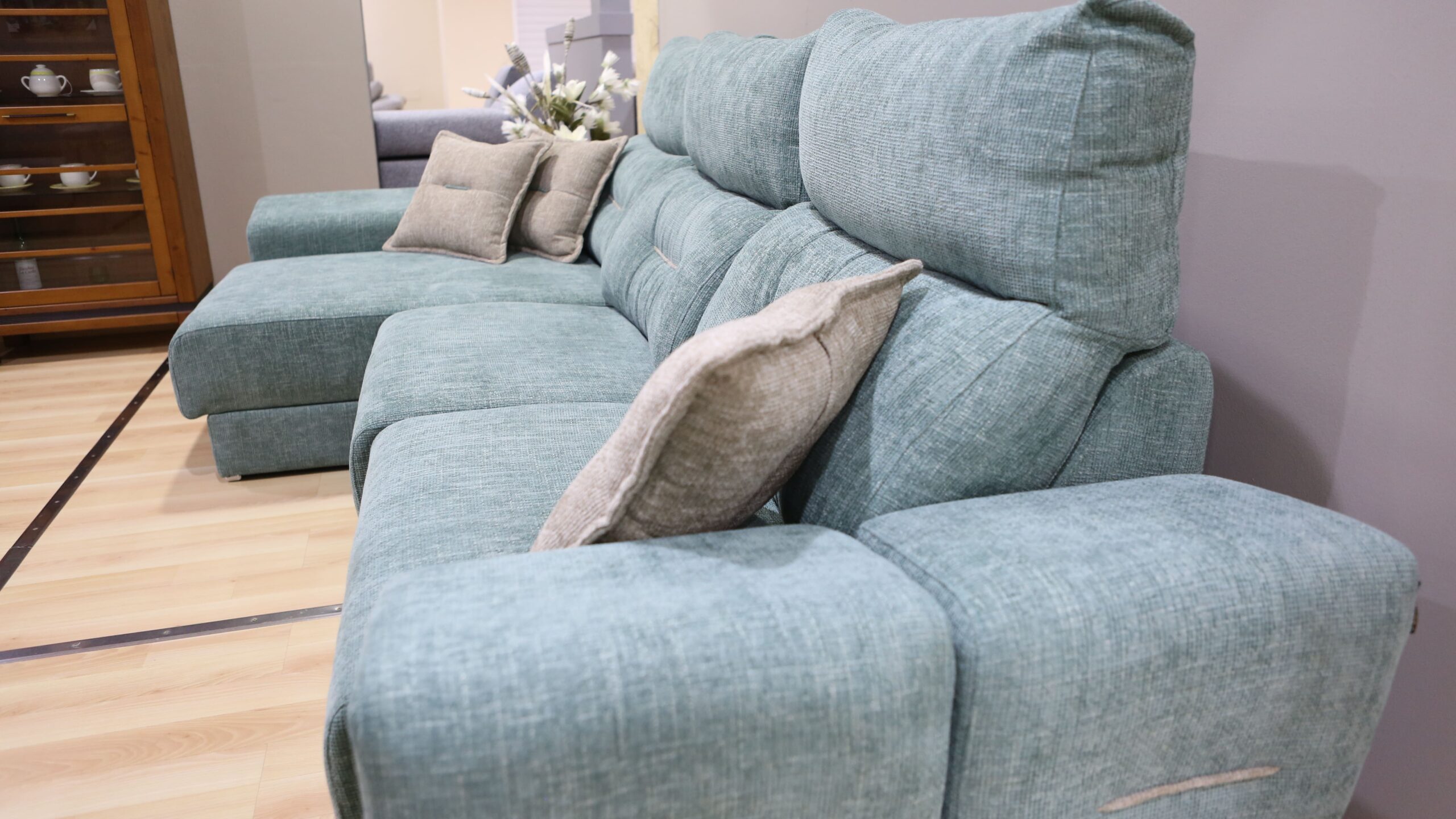 Chaislongue con 2 asientos deslizantes de bandeja y cabezales reclinables por puntos - Imagen 3