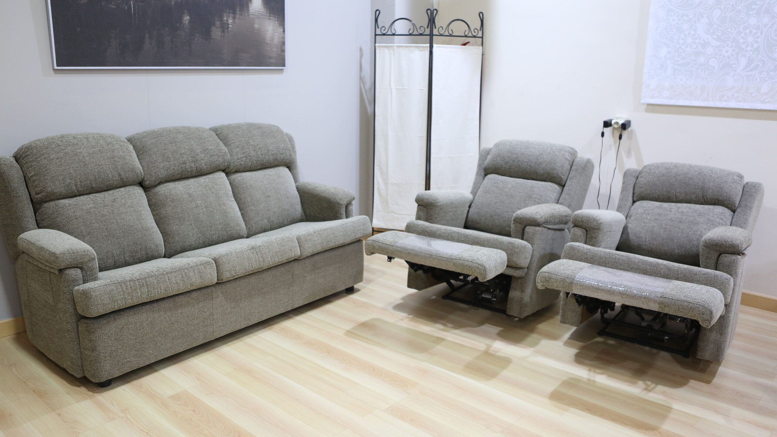 Sofá fijo 3 asientos y 2 sillones motorizados - Imagen 4