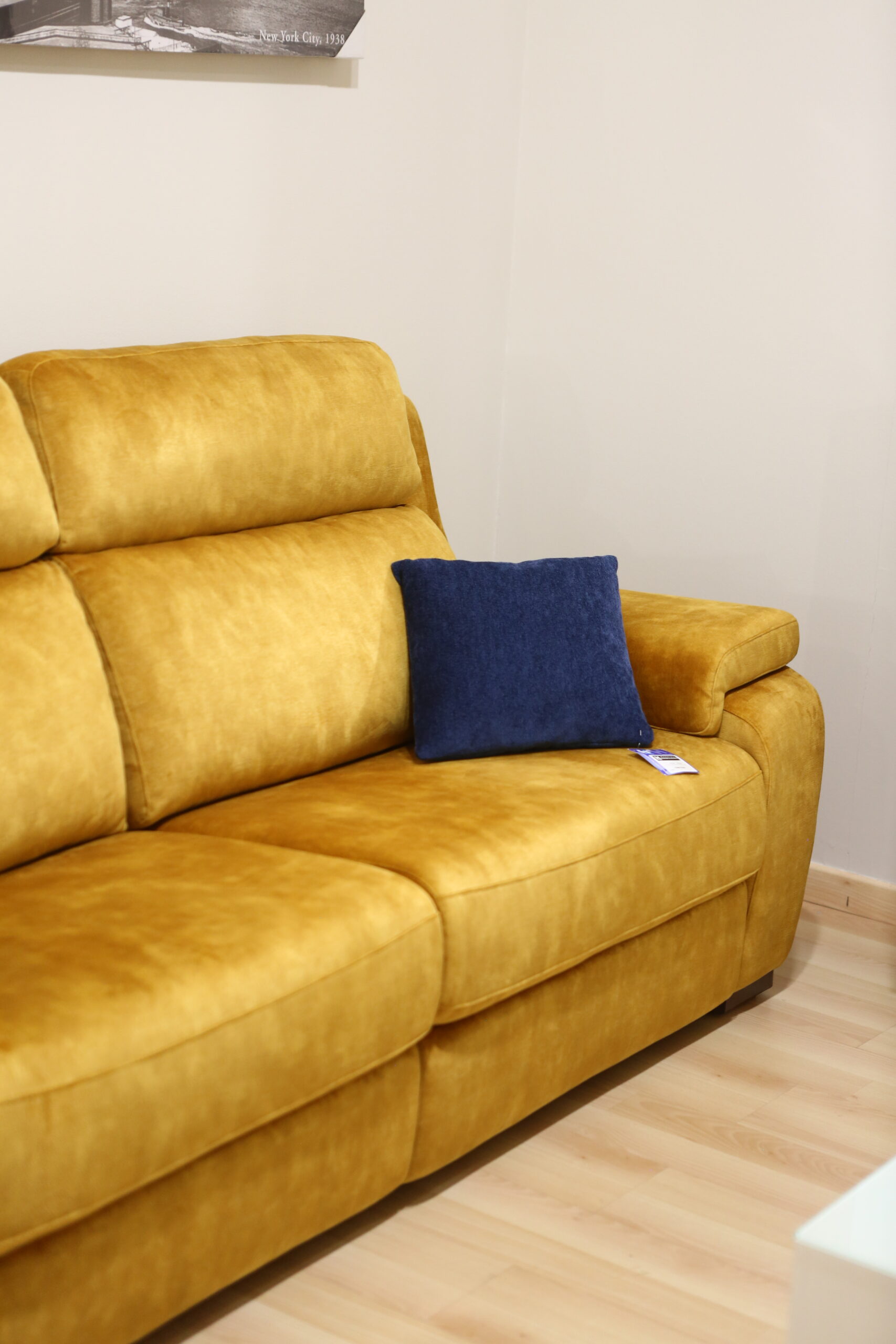 Sofá de alta gama, con asientos fijos - Imagen 4