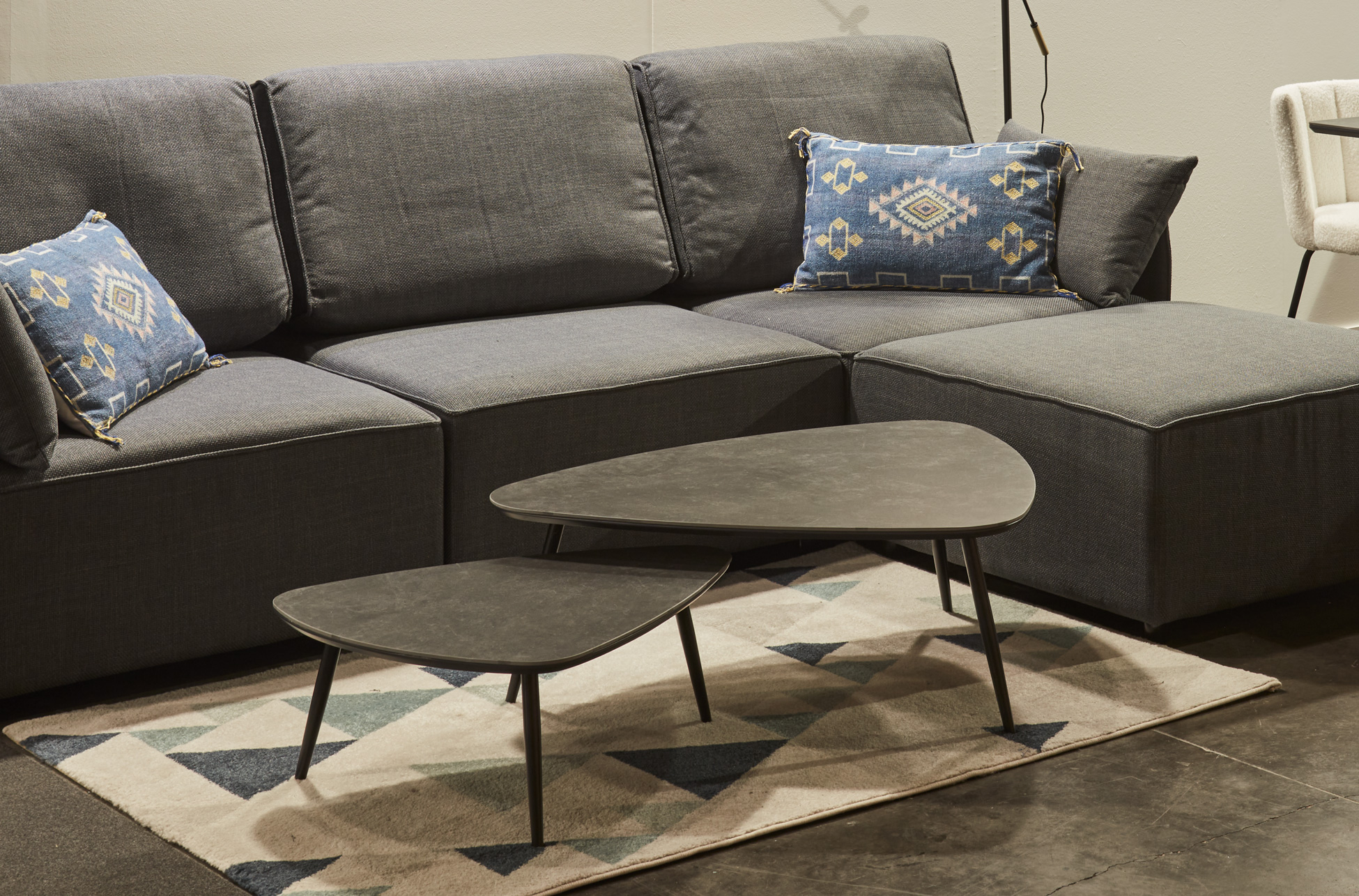 MESA CENTRO NIDO VULCANO CERAMIC NEGRO / NEGRO. - Imagen 4